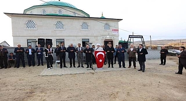 Pasinler'de dualarla ibadete açıldı
