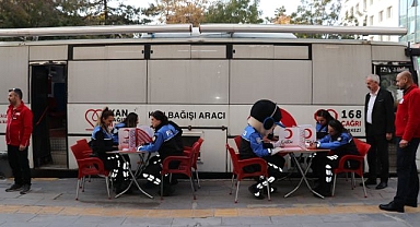 Polisten kan bağışı!