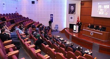 Rektör Çomaklı dekan ve müdürlerle buluştu