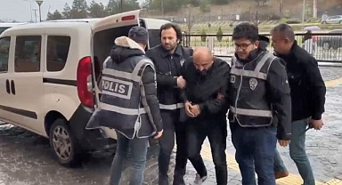 Sahte araç ilanlarıyla onlarca kişiyi dolandırdı