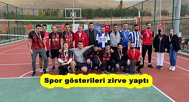 Şenkaya’da 100. Yıla yakışan tablo