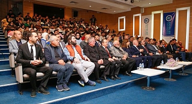 Siyaset Akademisinin ilk konuğu Başkan Sekmen
