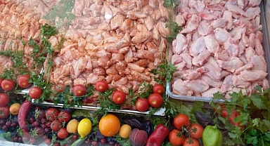 Tavuk, dana ve kuzunun tahtını sarstı