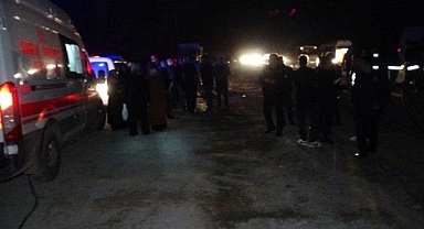 Taziyeden dönenlerin arasına daldı!