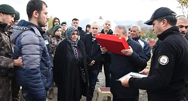 Vefat eden polise son görev