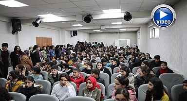 Yüzlerce öğrenciye kitap desteği