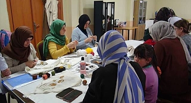 470 kursta 8 bini aşkın kişiye eğitim