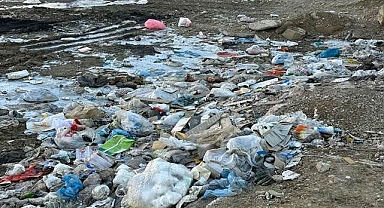 Ara sokaklar çöpten geçilmiyor!