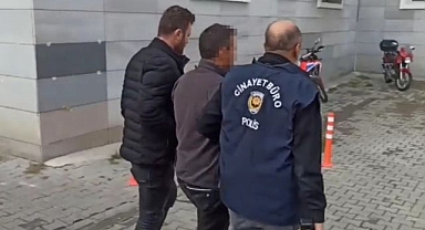 Arkadaşını sırtından bıçakladı!