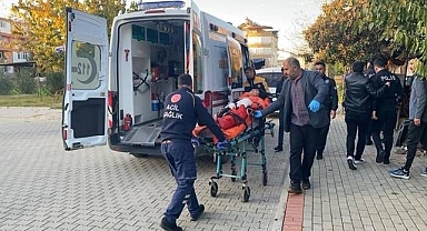 Av tüfeğiyle oynarken bir anda ateş aldı