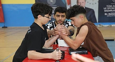 Bilek güreşi heyecanı sona erdi