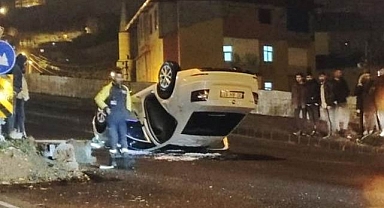 Buzlanan yolda takla attı!