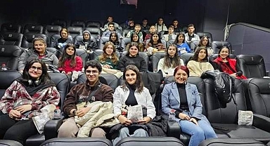 Emniyetten öğrencilere sinema etkinliği