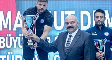 Eroğlu: 'Şampiyonların adını vereceğiz'