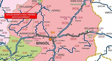 Heyelan yolu kapattı, trafik felç oldu!