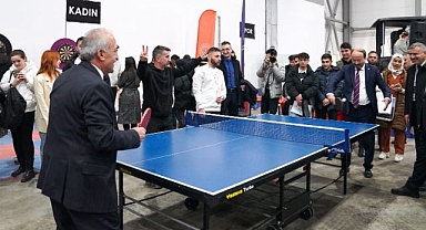 İki Rektör karşı karşıya!