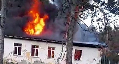 İşçileri kurtarmak için kapıları kırdılar!