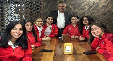 Kadın Futbol Takımı yemekte buluştu