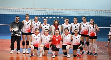 Kadın Voleybol Takımı 2 galibiyetle döndü