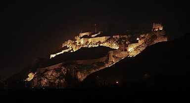 Kale yeni haliyle ışık saçıyor!