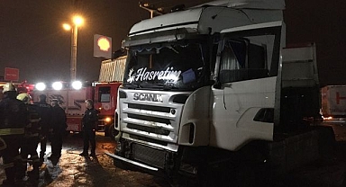 Köfte yiyen müşterilerin arasına tırla dalıp kaçmıştı!