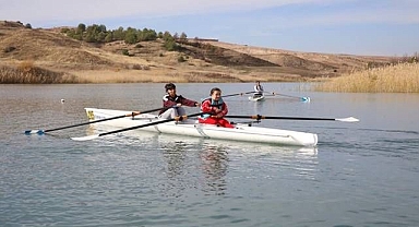 Kürek sporuyla ilk kez tanıştılar!