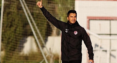 Şahin yuvaya döndü