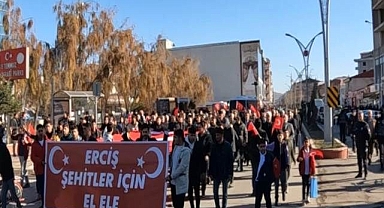 Şehitlere rahmet, teröre lanet okudular!