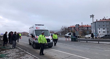 Yolun karşısına geçmek isterken olanlar oldu!