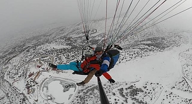 Adrenalin dolu yamaç paraşütü