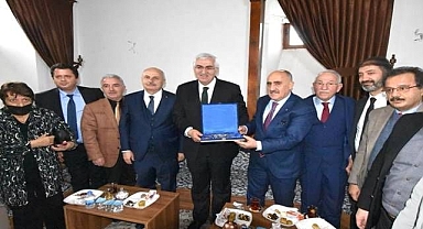 AK Parti Erzurum Milletvekili Öz'den, Kent Konseyi’ne ziyaret