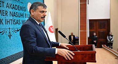 Başarı belgelerini Vali Çiftçi'den aldılar