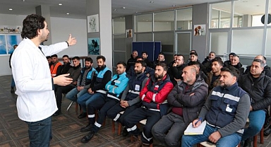 Belediyeler sokak hayvanları için toplandı 