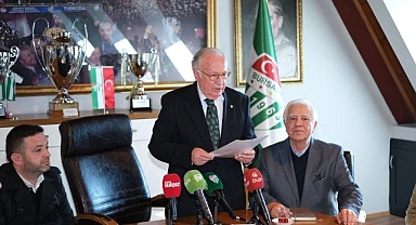 Bursaspor’un yeni başkanı Sinan Bür mazbatasını aldı