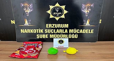 Cips paketinin içine saklamış!
