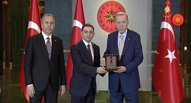 Cumhurbaşkanı Erdoğan'dan Kaymakam Tugay'a ödül