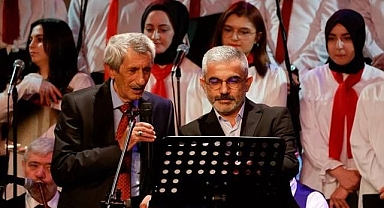 Erzurum'da türkü şöleni