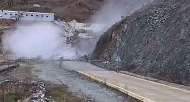 Felaket anları kameralara yansıdı