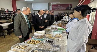 Gazze yararına kermes düzenlediler