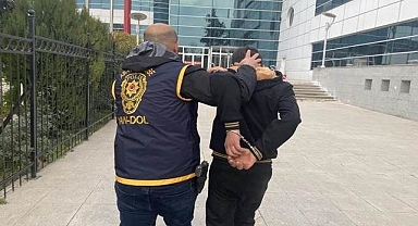 Hasarlı binayı soyup soğana çevirdi!