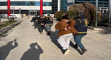 Hırsızlar polisten kaçamadı