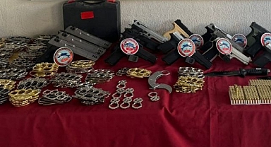 İş yerinden cephanelik çıktı!