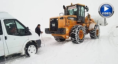 Kapanan köy yollarında hummalı çalışma