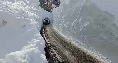 Kardan 8 metrelik tüneller açıldı