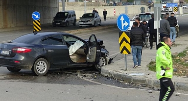 Kavşakta birbirlerine girdiler!