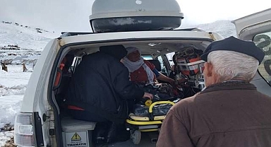 Mahsur kalan yaşlı çiftin imdadına böyle yetiştiler