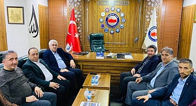 Öz'den sendikal mücadele vurgusu