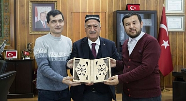 Özbekistanlı araştırmacılar ATAUNİ'de
