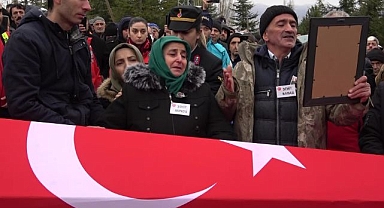 Şehit babasının vedası yürek yaktı