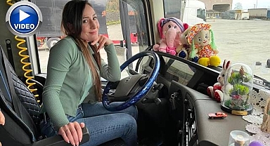 Tırıyla uluslararası yollarda direksiyon sallıyor